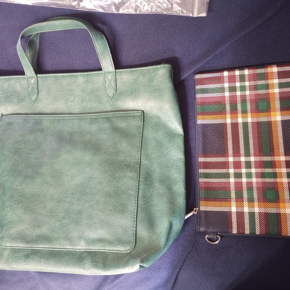 Thirty-One Green Shoulder Bag with Plaid Pouch